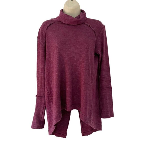 We The Free People Womens Sz S Burgundy Split Back Turtleneck Knit Oversize Top - Picture 2 of 8